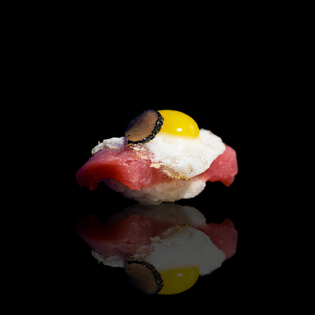 EGGS LOVE