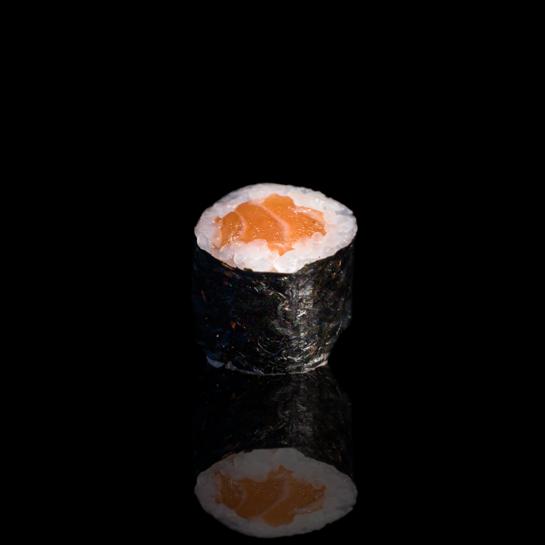 HOSOMAKI SALMON 8 PCS